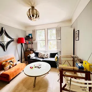  Apartment Bournemouth. Private Self Contained Space.